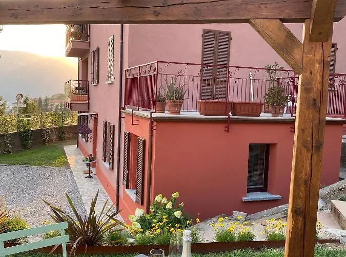 Il Mallo - לינה וארוחת בוקר 3*